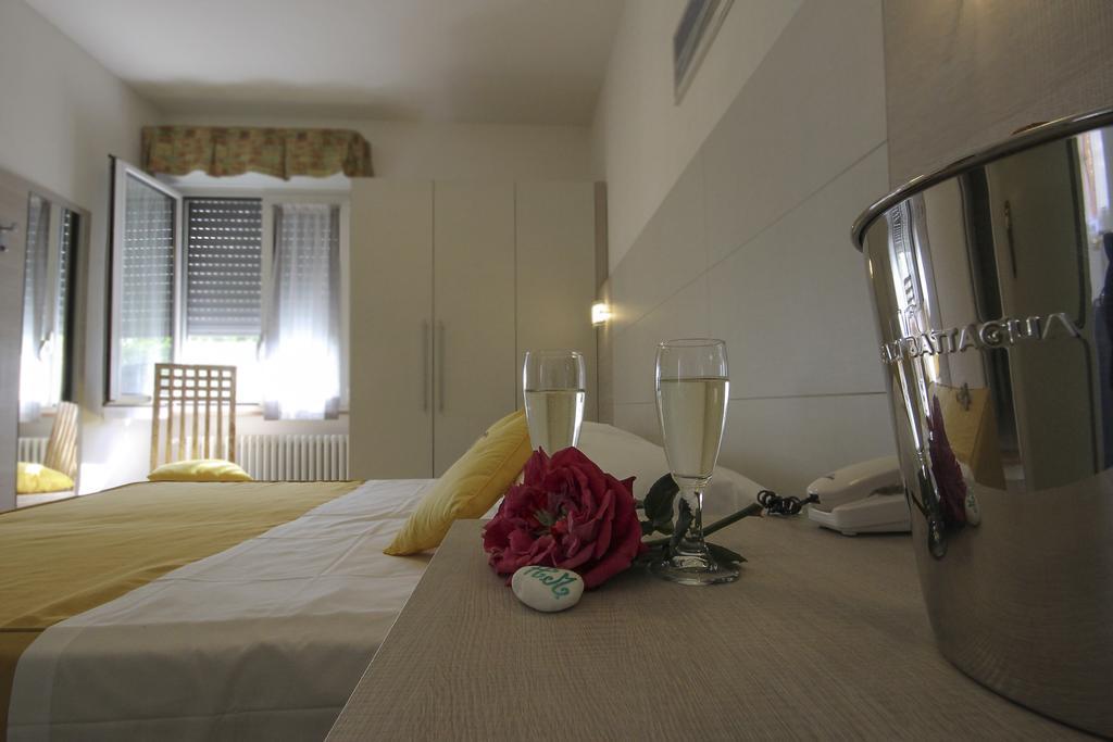 Hotel Miramare Forte dei Marmi Kamer foto